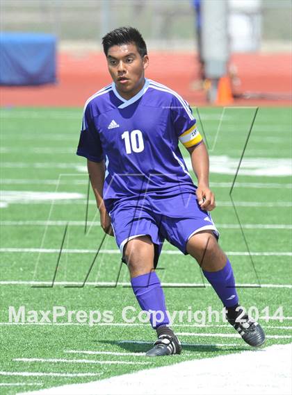 Thumbnail 3 in Liberty vs. Hallsville (UIL 4A Region 2 Semifinal) photogallery.