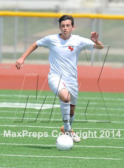 Thumbnail 1 in Liberty vs. Hallsville (UIL 4A Region 2 Semifinal) photogallery.