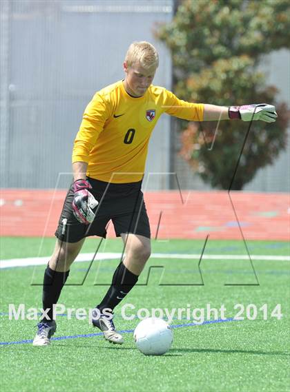 Thumbnail 1 in Liberty vs. Hallsville (UIL 4A Region 2 Semifinal) photogallery.