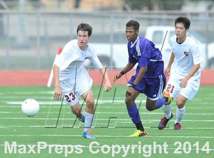 Thumbnail 3 in Liberty vs. Hallsville (UIL 4A Region 2 Semifinal) photogallery.