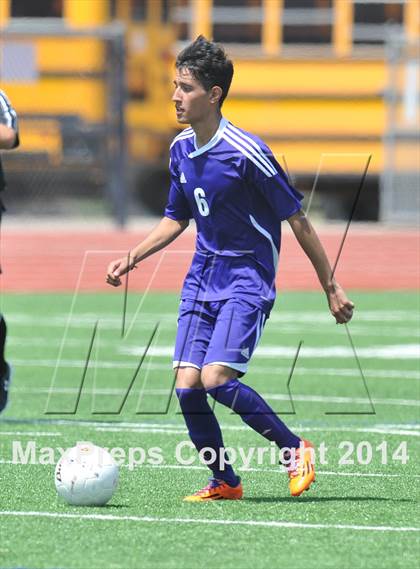 Thumbnail 1 in Liberty vs. Hallsville (UIL 4A Region 2 Semifinal) photogallery.