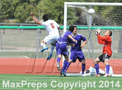 Thumbnail 3 in Liberty vs. Hallsville (UIL 4A Region 2 Semifinal) photogallery.