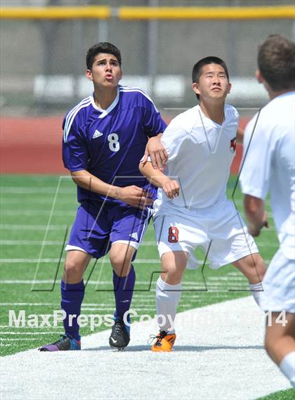Thumbnail 1 in Liberty vs. Hallsville (UIL 4A Region 2 Semifinal) photogallery.