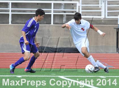 Thumbnail 2 in Liberty vs. Hallsville (UIL 4A Region 2 Semifinal) photogallery.