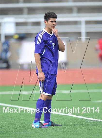 Thumbnail 2 in Liberty vs. Hallsville (UIL 4A Region 2 Semifinal) photogallery.