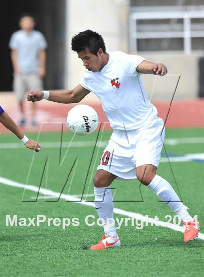Thumbnail 2 in Liberty vs. Hallsville (UIL 4A Region 2 Semifinal) photogallery.