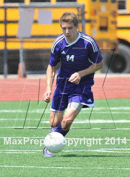 Thumbnail 2 in Liberty vs. Hallsville (UIL 4A Region 2 Semifinal) photogallery.
