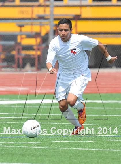 Thumbnail 2 in Liberty vs. Hallsville (UIL 4A Region 2 Semifinal) photogallery.