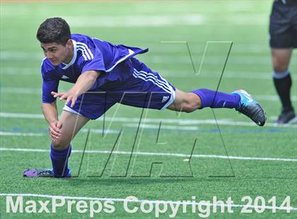 Thumbnail 1 in Liberty vs. Hallsville (UIL 4A Region 2 Semifinal) photogallery.