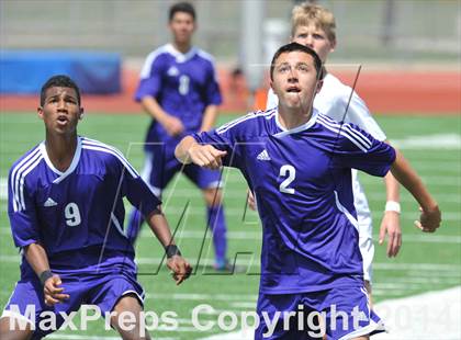 Thumbnail 3 in Liberty vs. Hallsville (UIL 4A Region 2 Semifinal) photogallery.