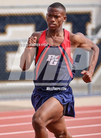 Thumbnail 1 in Herd Roundup @ Elk Grove photogallery.