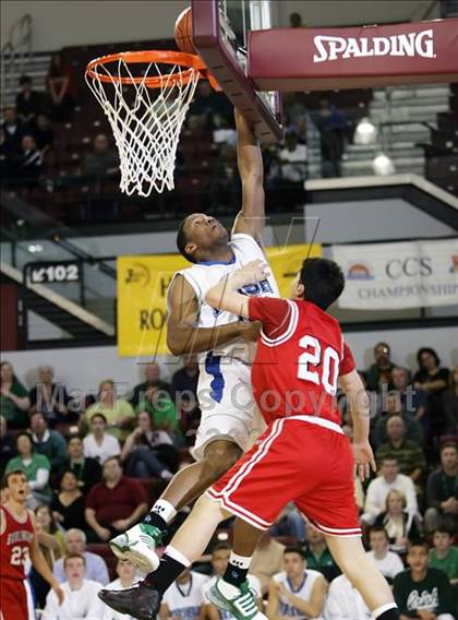 Thumbnail 3 in Burlingame vs. Sacred Heart Cathedral (CIF CCS D3 Final) photogallery.