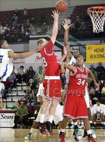 Thumbnail 1 in Burlingame vs. Sacred Heart Cathedral (CIF CCS D3 Final) photogallery.