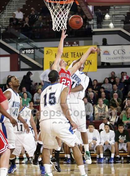 Thumbnail 2 in Burlingame vs. Sacred Heart Cathedral (CIF CCS D3 Final) photogallery.