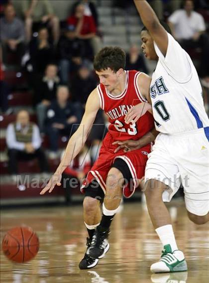 Thumbnail 3 in Burlingame vs. Sacred Heart Cathedral (CIF CCS D3 Final) photogallery.