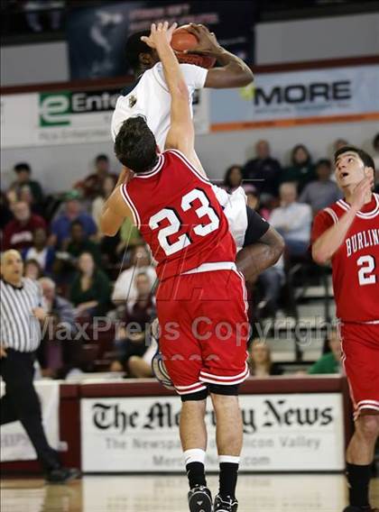 Thumbnail 2 in Burlingame vs. Sacred Heart Cathedral (CIF CCS D3 Final) photogallery.