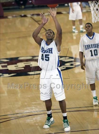 Thumbnail 3 in Burlingame vs. Sacred Heart Cathedral (CIF CCS D3 Final) photogallery.