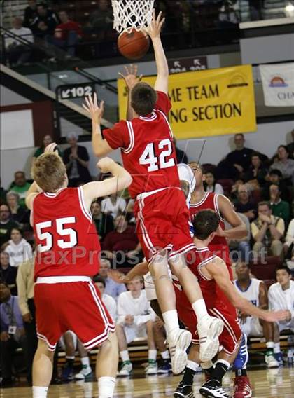 Thumbnail 3 in Burlingame vs. Sacred Heart Cathedral (CIF CCS D3 Final) photogallery.