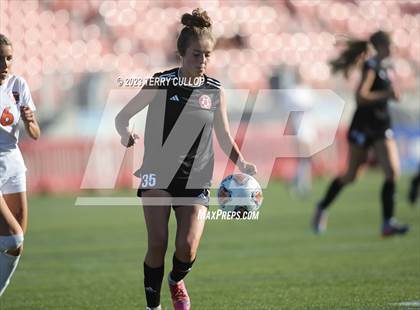 Thumbnail 3 in Brighton vs. Bountiful (UHSAA 5A Semifinal) photogallery.