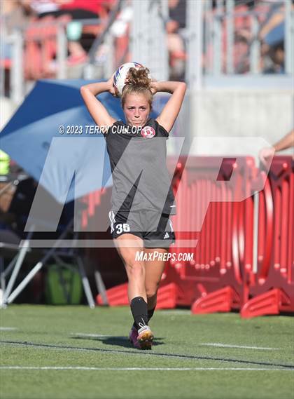 Thumbnail 3 in Brighton vs. Bountiful (UHSAA 5A Semifinal) photogallery.