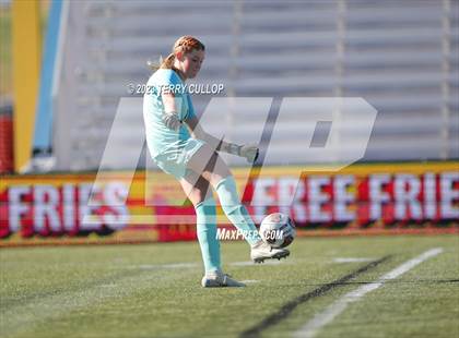 Thumbnail 3 in Brighton vs. Bountiful (UHSAA 5A Semifinal) photogallery.