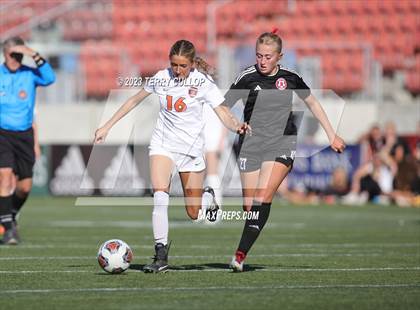 Thumbnail 3 in Brighton vs. Bountiful (UHSAA 5A Semifinal) photogallery.