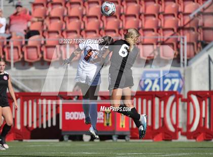 Thumbnail 1 in Brighton vs. Bountiful (UHSAA 5A Semifinal) photogallery.