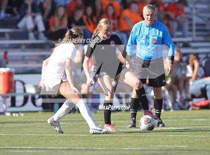 Thumbnail 2 in Brighton vs. Bountiful (UHSAA 5A Semifinal) photogallery.