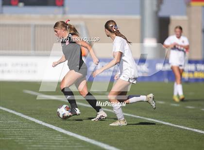 Thumbnail 2 in Brighton vs. Bountiful (UHSAA 5A Semifinal) photogallery.