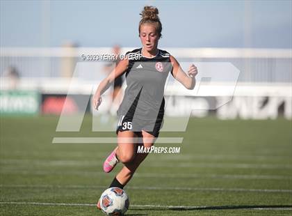 Thumbnail 3 in Brighton vs. Bountiful (UHSAA 5A Semifinal) photogallery.