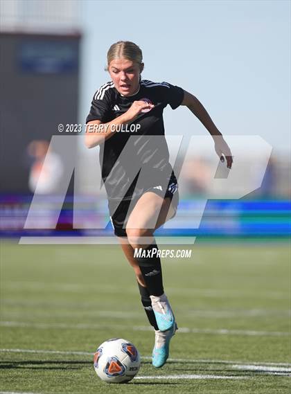 Thumbnail 1 in Brighton vs. Bountiful (UHSAA 5A Semifinal) photogallery.