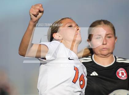 Thumbnail 2 in Brighton vs. Bountiful (UHSAA 5A Semifinal) photogallery.
