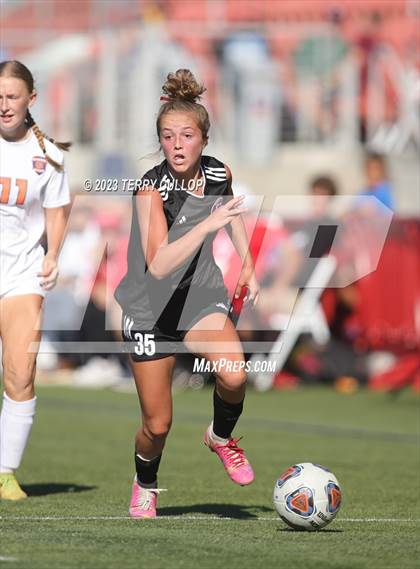 Thumbnail 3 in Brighton vs. Bountiful (UHSAA 5A Semifinal) photogallery.