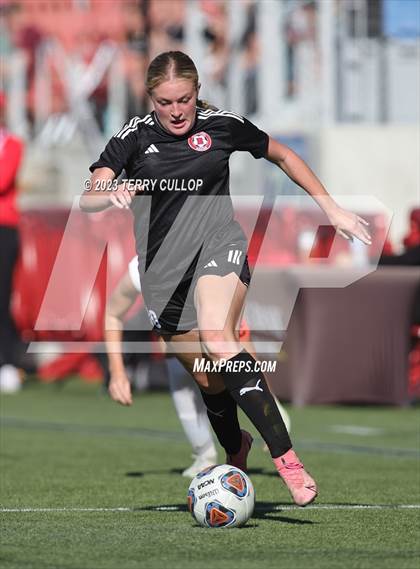 Thumbnail 2 in Brighton vs. Bountiful (UHSAA 5A Semifinal) photogallery.
