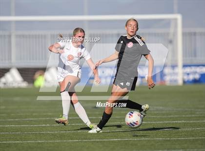 Thumbnail 1 in Brighton vs. Bountiful (UHSAA 5A Semifinal) photogallery.