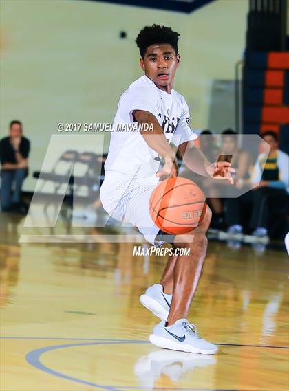 Thumbnail 2 in Crespi vs Moorpark (West Valley Tip-Off) photogallery.