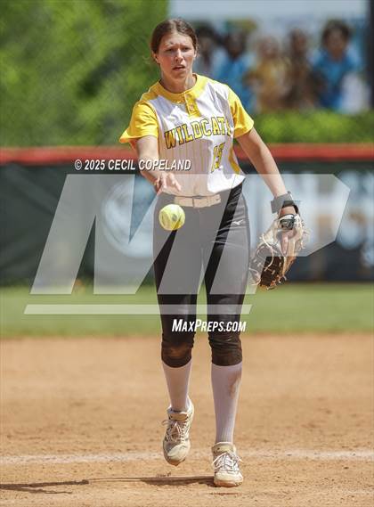 Thumbnail 1 in Richmond Hill vs Sequoyah (GHSA State Championship Semi-Final) photogallery.
