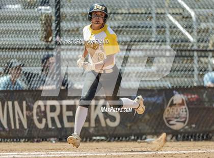 Thumbnail 3 in Richmond Hill vs Sequoyah (GHSA State Championship Semi-Final) photogallery.
