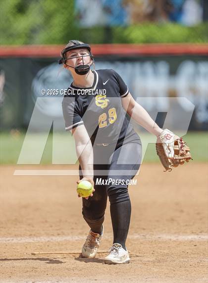 Thumbnail 2 in Richmond Hill vs Sequoyah (GHSA State Championship Semi-Final) photogallery.