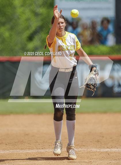 Thumbnail 2 in Richmond Hill vs Sequoyah (GHSA State Championship Semi-Final) photogallery.