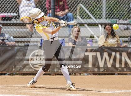 Thumbnail 1 in Richmond Hill vs Sequoyah (GHSA State Championship Semi-Final) photogallery.