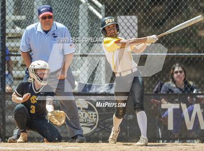 Thumbnail 2 in Richmond Hill vs Sequoyah (GHSA State Championship Semi-Final) photogallery.