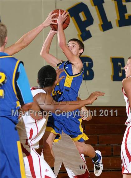 Thumbnail 1 in Maxwell vs. Winters (Pierce Tournament) photogallery.