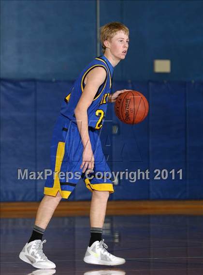 Thumbnail 1 in Maxwell vs. Winters (Pierce Tournament) photogallery.
