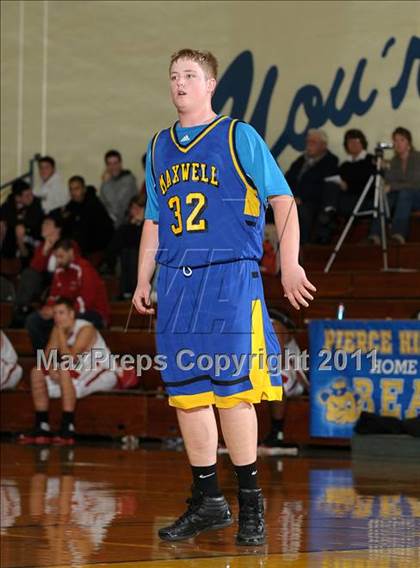 Thumbnail 2 in Maxwell vs. Winters (Pierce Tournament) photogallery.