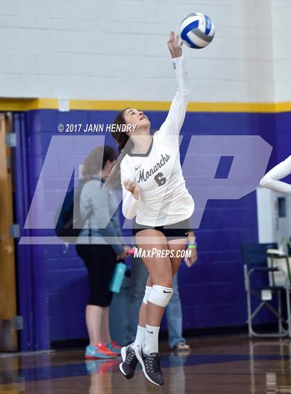 Thumbnail 2 in Archbishop Mitty vs. Marymount (Durango Fall Classic) photogallery.