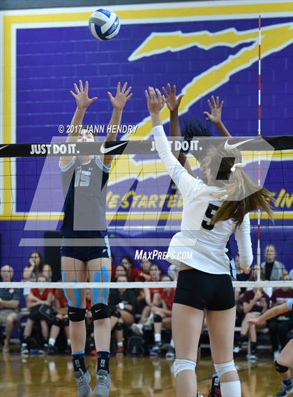 Thumbnail 2 in Archbishop Mitty vs. Marymount (Durango Fall Classic) photogallery.