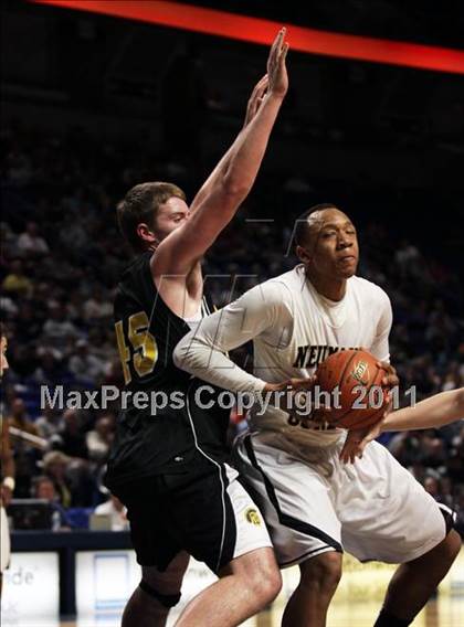 Thumbnail 1 in Sts. Neumann & Goretti vs. Montour (PIAA Class AAA Final) photogallery.