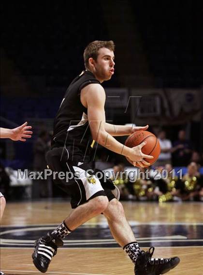 Thumbnail 3 in Sts. Neumann & Goretti vs. Montour (PIAA Class AAA Final) photogallery.