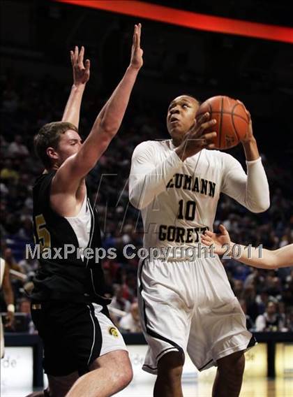 Thumbnail 2 in Sts. Neumann & Goretti vs. Montour (PIAA Class AAA Final) photogallery.
